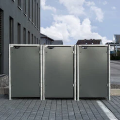 Cache-poubelle 3 Compartiments Müllbox En Aluminium Gris 3x140L – HIDE -Jardin Extérieur Boutique cache poubelle 3 compartiments mullbox en aluminium gris 3x140l hide 2