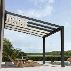 Pergola Adossée Stockholm 350x368cm Aluminium Gris Et Polycarbonate Avec Stores De Toit Rétractables – Palram - Canopia -Jardin Extérieur Boutique pergola adossee stockholm 350x368cm aluminium gris et polycarbonate avec stores de toit retractables palram 3